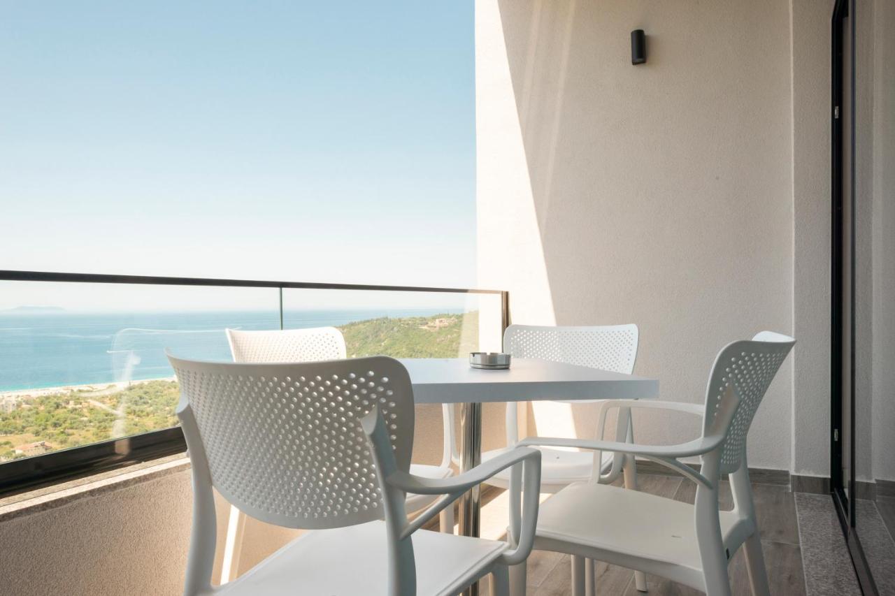 Wait 'N Sea Hotel Himare Exterior photo