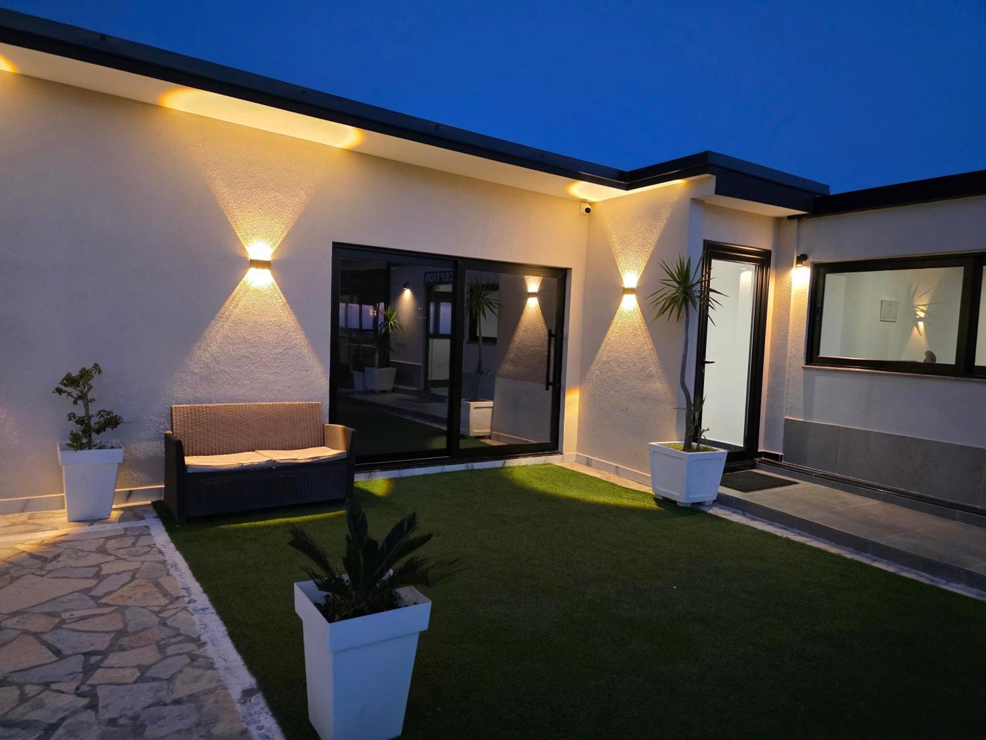 Wait 'N Sea Hotel Himare Exterior photo