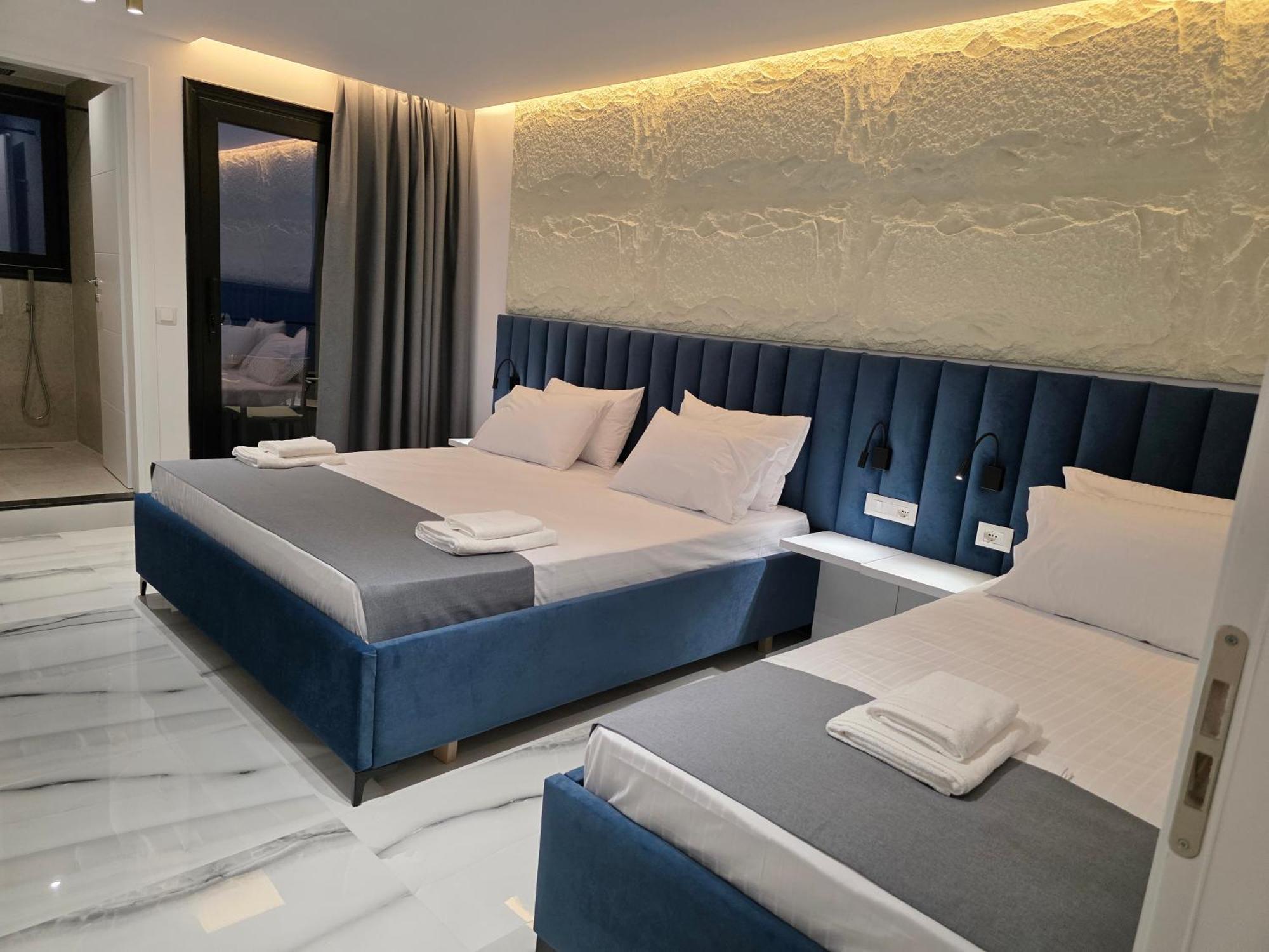 Wait 'N Sea Hotel Himare Exterior photo